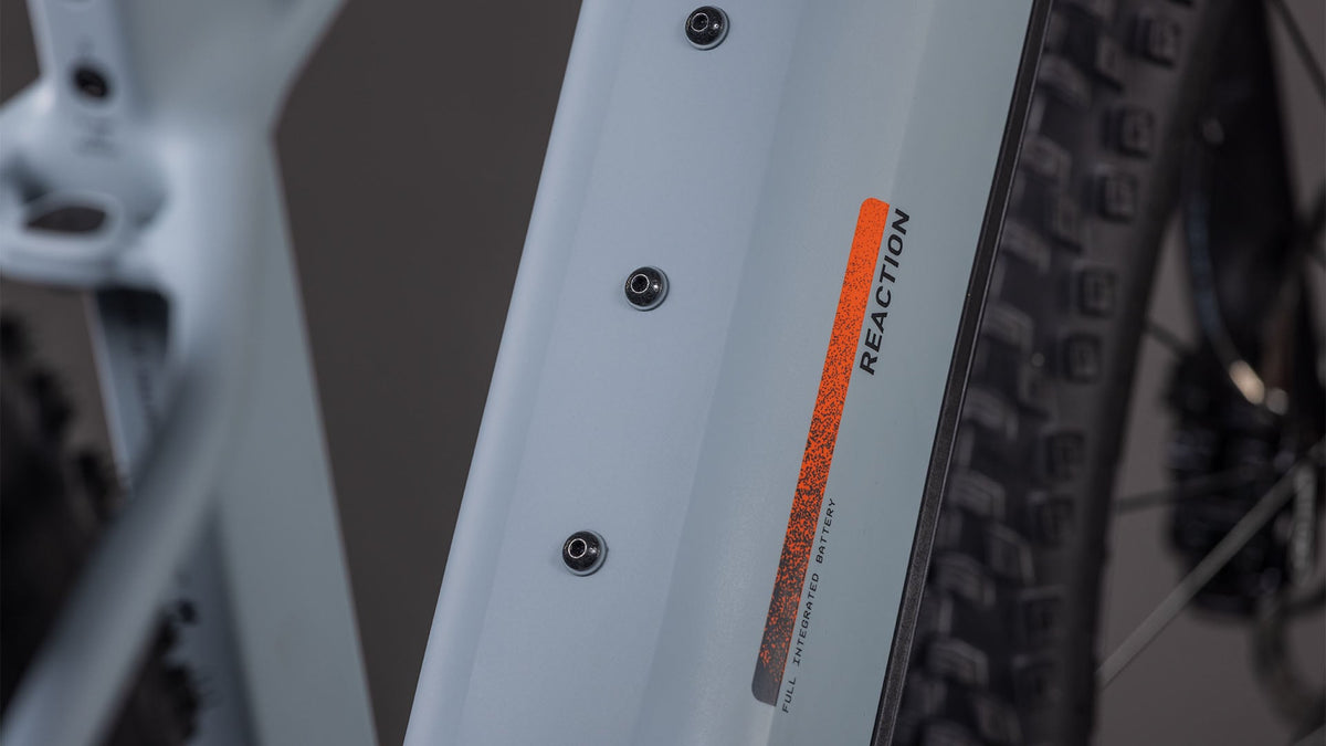 Cube Reaction Hybrid Race 800 vulcan'n'orange
