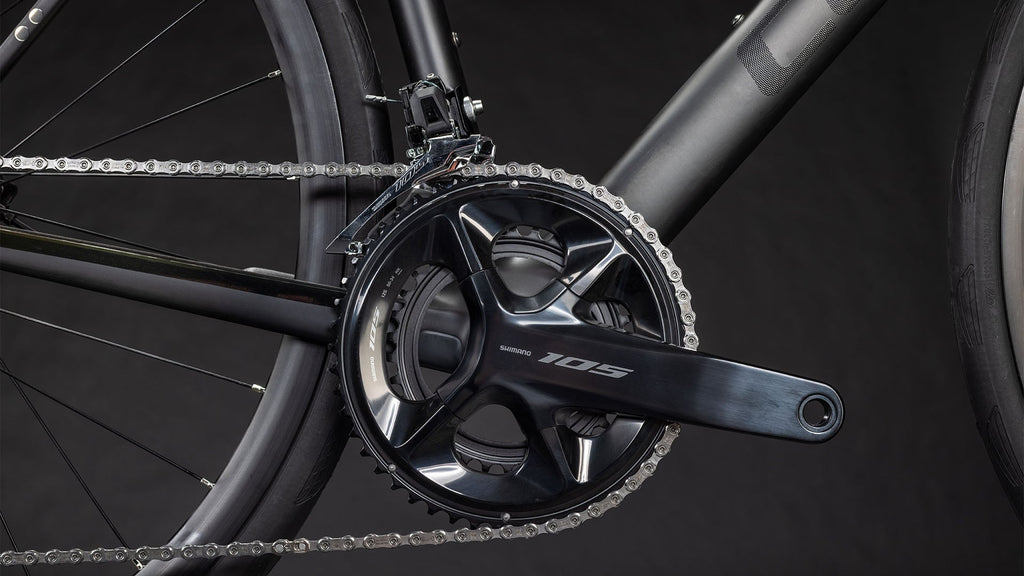 Cube Attain C:62 Race blackline