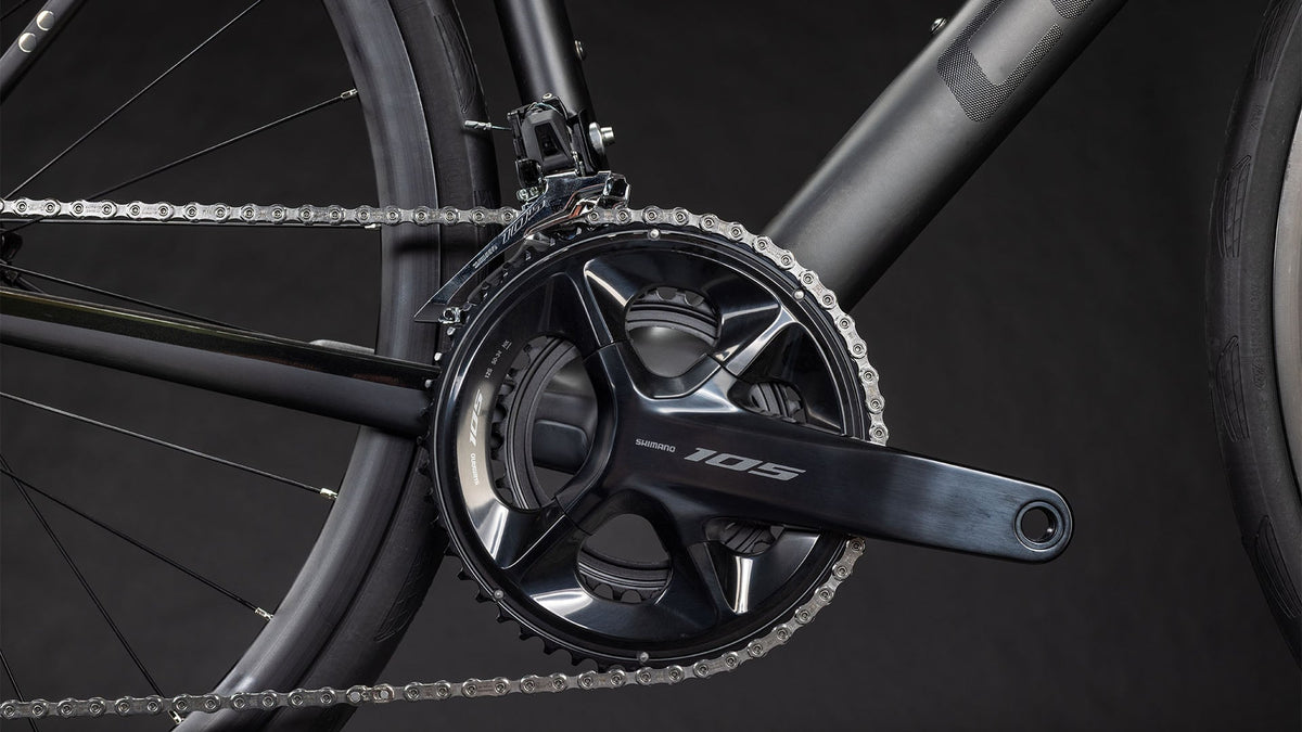 Cube Attain C:62 Race blackline