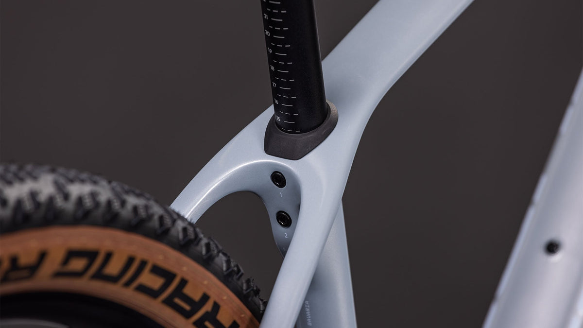 Cube Reaction C:62 Race foggrey'n'white